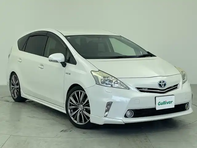 トヨタ プリウス α S ツーリングセレクション 愛知県 2013(平25)年 3.8万km ホワイトパールクリスタルシャイン ALPINE8型ナビ/・Bluetooth/・CD/DVD/・フルセグテレビ/バックカメラ/スマートキー/エンジンプッシュスタートボタン/純正フロアマット/ＥＴＣ/オートライト/キセノンヘッドライト/Ｗ/サイドエアバッグ