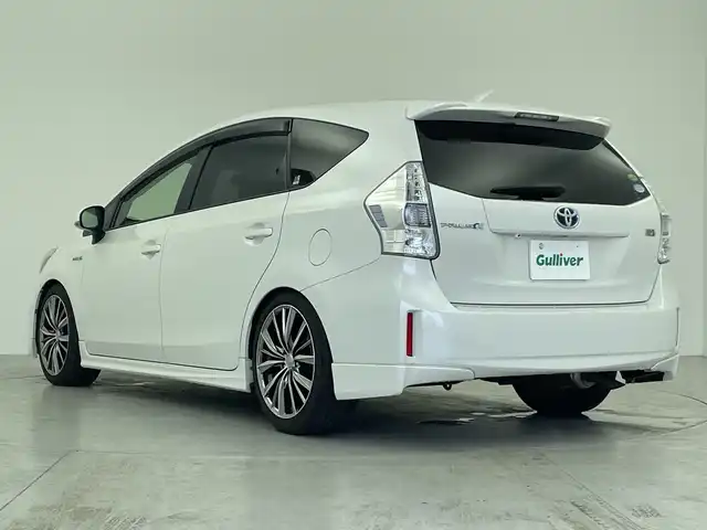 トヨタ プリウス α S ツーリングセレクション 愛知県 2013(平25)年 3.8万km ホワイトパールクリスタルシャイン ALPINE8型ナビ/・Bluetooth/・CD/DVD/・フルセグテレビ/バックカメラ/スマートキー/エンジンプッシュスタートボタン/純正フロアマット/ＥＴＣ/オートライト/キセノンヘッドライト/Ｗ/サイドエアバッグ
