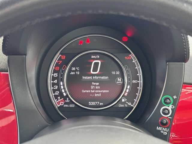 アバルト ５９５Ｃ ツーリズモ 山梨県 2015(平27)年 5.4万km 白Ⅱ 純正CDオーディオ/デジタルインナーミラー/MT DRACOスポーツスプリング/パドルシフト/KAROフロアマット/BOSE/リアコーナーセンサー/キセノン/ETC/純正16インチAW/リモコンキー