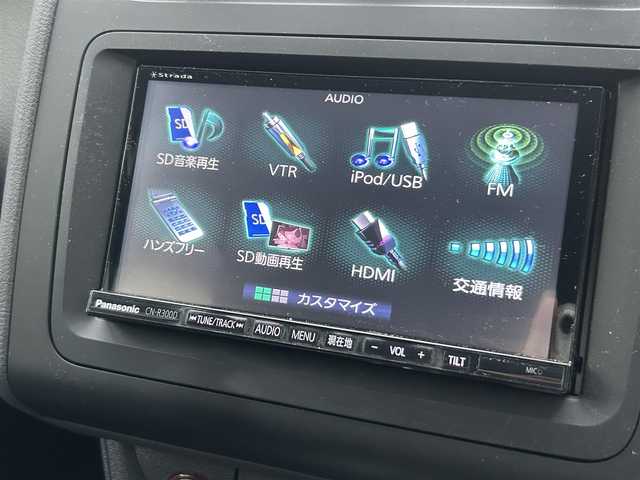 フォルクスワーゲン ゴルフ トゥーラン TSI コンフォートライン 兵庫県 2014(平26)年 3.6万km シルバー ワンオーナー/社外ＳＤナビ/・TV/AM/FM/CD/DVD/ＥＴＣ/バックカメラ/横滑り防止/クルーズコントロール/３列シート/シートアレンジ/ＡＢＳ/オートライト/プリクラッシュ/イモビライザー/保証書/取扱説明書
