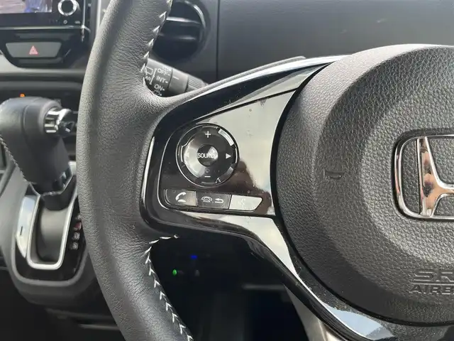 ホンダ Ｎ ＢＯＸ カスタム L ターボ スタイル+ブラック 滋賀県 2022(令4)年 5.2万km プラチナホワイトパール 純正メモリーナビ/・CD/DVD/Blutooth/USB/バックカメラ/ハーフレザーシート/シートヒーター/両側自動スライドドア/追従付きクルーズコントロール/LEDヘッドライト/パドルシフト/革巻きステアリング/オートパーキングホールド/ドライブレコーダー