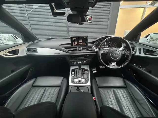 アウディ Ａ７ SB 2.0 TFSI クワトロ S LINE P 茨城県 2017(平29)年 2.4万km グレイシアホワイトメタリック アシスタンスパッケージ /ACC /レーンアシスト/サイドアシスト/マトリクスLED /黒革 /シートヒーター /M付パワーシート /BOSEサウンド /アクティブリアスポイラー /Bカメラ/パーキングエイド /ナビ /TV /BT/USB/DVD/CD/ETC2.0 /禁煙車