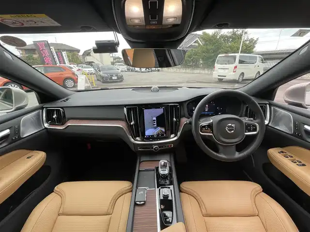 ボルボ ボルボ Ｓ６０ アルティメット B4 栃木県 2023(令5)年 1.2万km ゴールド サンルーフ/茶レザーシート /Bowers&Wilkins/ナビ/全方位カメラ/ETC/ACC/レーンキープアシスト/ブラインドスポット /ワイヤレスチャージ /ヘッドアップディスプレイ/パークセンサー/パワーシート /シートヒーター /ベンチレーター/シートマッサージ/ステアリングヒーター