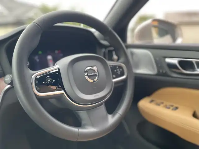 ボルボ ボルボ Ｓ６０ アルティメット B4 栃木県 2023(令5)年 1.2万km ゴールド サンルーフ/茶レザーシート /Bowers&Wilkins/ナビ/全方位カメラ/ETC/ACC/レーンキープアシスト/ブラインドスポット /ワイヤレスチャージ /ヘッドアップディスプレイ/パークセンサー/パワーシート /シートヒーター /ベンチレーター/シートマッサージ/ステアリングヒーター