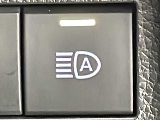 トヨタ ＲＡＶ４ ハイブリッド アドベンチャー 熊本県 2022(令4)年 2.6万km アーバンカーキ JAOSバンパー/ノーズプロテクター/9インチディスプレイオーディオ/LEDヘッドライト/オートライト/オートマチックハイビーム/ドライブレコーダー/ステアリングヒーター/ブラインドスポットモニター/追従型クルーズコントロール/衝突軽減ブレーキ/純正19インチアルミホイール/シートヒーター/ベンチレーション/AC100V/ETC