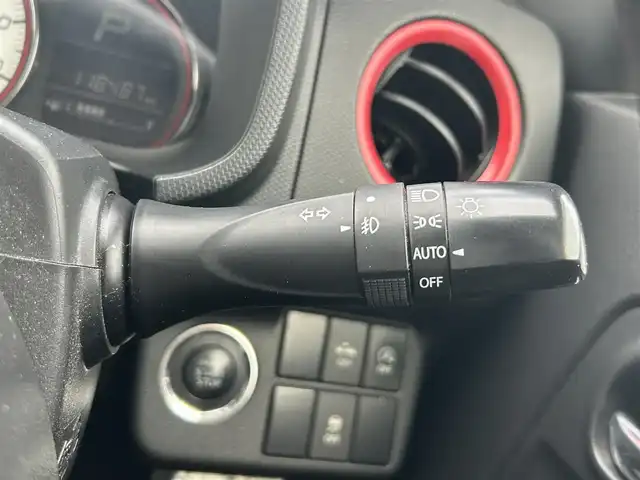 スズキ アルト ターボRS 岡山県 2015(平27)年 11.9万km パールホワイト 登録時走行距離118487km/パナソニックナビ/ワンセグTV(AM.FM.CD.TV.BT)/ETC/シートヒーター/衝突軽減ブレーキ/横滑り防止装置/オートライト/アイドリングストップ/15インチ純正AW/プッシュスタート/純正フロアマット/ウィンカーミラー