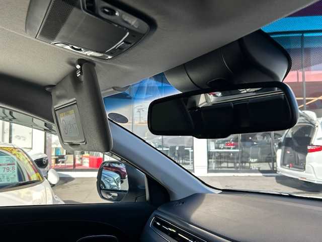 ホンダ ヴェゼル ハイブリッド Z ホンダセンシング 宮城県 2017(平29)年 12.1万km ホワイトオーキッドパール 登録時走行距離120605km/ワンオーナー/CD・DVD・TV・BT・AM/FM/バックカメラ/ETC/追従式クルーズコントロール/デュアルエアコン/ブレーキホールド/レーンキープ/プッシュスタート/衝突軽減機能/純正フロアマット/電動格納ミラー/ドアバイザー/フォグランプ/ナンバーフレーム