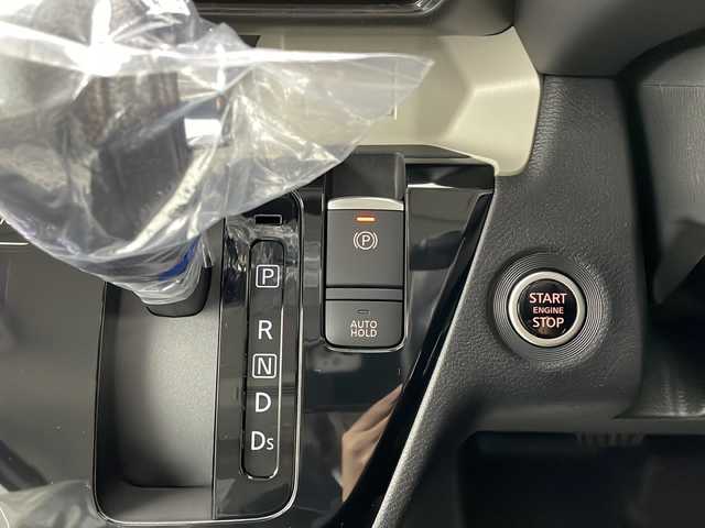 三菱 デリカミニ T プレミアム 福島県 2025(令7)年 0.1千km アメジストブラック/シルキーホワイト /届出済未使用車//4WD/e-Assist/・衝突被害軽減ブレーキシステム/・車線逸脱警報システム/・マイパイロット//全周囲カメラ//純正9型DAナビ/・BT.USB.スマホ連携//両側パワースライドドア/・ハンズフリーオートスライド//ハーフレザーシート/・前席シートヒーター//ステアリングスイッチ/・パドルシフト/・ステアリングヒーター//LEDヘッドライト/・LEDフォグライト//プッシュスタート//スマートキー×2//電動パーキングブレーキ//純正15インチAW//シートバックテーブル//ロールサンシェード//後席サーキュレーター