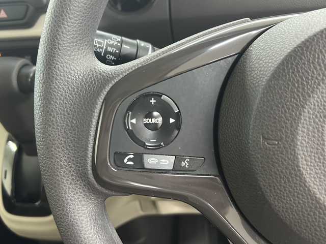 ホンダ Ｎ ＢＯＸ G L ホンダセンシング 長崎県 2020(令2)年 3.9万km プレミアムアイボリーパールⅡ Honda SENSING/・誤発進抑制機能/・歩行者事故低減ステアリング/・先行車発進お知らせ機能/・標識認識機能/・路外逸脱抑制機能/・ACC〈アダプティブ・クルーズ・コントロール〉/・LKAS〈車線維持支援システム〉/・後方誤発進抑制機能/・オートハイビーム/ナビ装着用スペシャルパッケージ（VXM-214VFi）/・BTオーディオCD/DVD/FM/AM/フルセグTV/前席シートヒーター/ETC/左側パワースライドドア/コムテック前後ドライブレコーダー（ZDR-025）/スマートキー/プッシュスタート/イージークロージャー/オートリトラミラー/LEDヘッドライト/電格ウィンカーミラー/リアサンシェード/保証書/取扱説明書