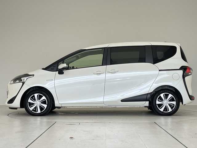 トヨタ シエンタ ハイブリッド G クエロ 愛知県 2019(平31)年 5.4万km ホワイトパールクリスタルシャイン 純正9型ナビ　SDカードなし/両側パワースライドドア/クルーズコントロール/バックカメラ/コーナーセンサー/LEDヘッドライト/オートマチックハイビーム/ドライブレコーダー/ETC/衝突軽減システム/フルセグ/CD DVD/Bluetooth/ステアリングスイッチ/スマートキー/プッシュスタート