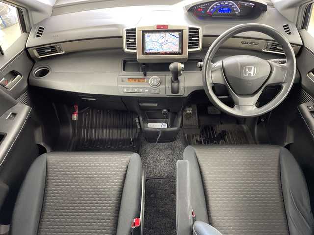 ホンダ フリード スパイク G ジャストセレクション 道央・札幌 2010(平22)年 13.3万km プレミアムブラキッシュパール ・社外ナビ　フルセグ/BT/CD/DVD/AUX/・バックカメラ/・両側パワースライドドア/・社外ドライブレコーダー/・オートライト/・ウォークスルー/・ETC/・ABS