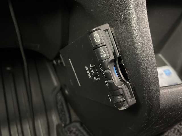 ホンダ フリード スパイク G ジャストセレクション 道央・札幌 2010(平22)年 13.3万km プレミアムブラキッシュパール ・社外ナビ　フルセグ/BT/CD/DVD/AUX/・バックカメラ/・両側パワースライドドア/・社外ドライブレコーダー/・オートライト/・ウォークスルー/・ETC/・ABS