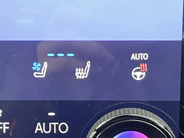 レクサス ＮＸ 350h Fスポーツ 埼玉県 2022(令4)年 2.8万km ホワイトノーヴァガラスフレーク サンルーフ　三眼ＬＥＤ　ＴＲＤエアロ　マフラー　アラウンドビューモニター　ＢＳＭ　ヘッドアップディスプレイ　シートヒーター　ベンチレーション　ステアリングヒーター　ドライブレコーダー　ＥＴＣ２．０