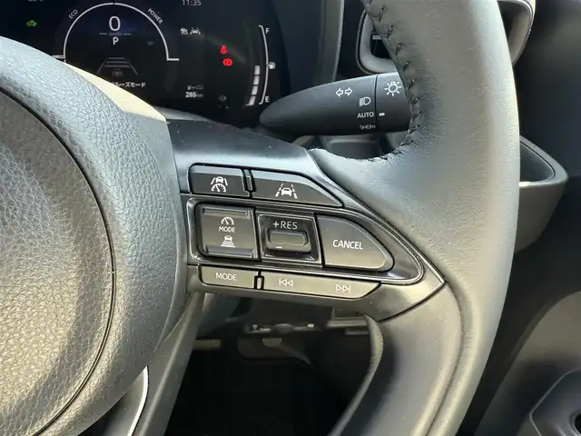 トヨタ シエンタ ハイブリッド Z 兵庫県 2025(令7)年 1.1万km プラチナホワイトパールマイカ ワンオーナー/10.5インチ純正ナビ/フルセグTV/パノラミックビューモニター/ビルトインETC/ドラレコ/両側パワースライドドア/ブラインドスポットモニター/オートハイビーム/レーダークルーズコントロール/レーンキープアシスト/LEDヘッドライト