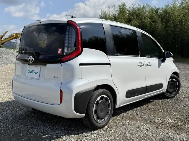 トヨタ シエンタ ハイブリッド Z 兵庫県 2025(令7)年 1.1万km プラチナホワイトパールマイカ ワンオーナー/10.5インチ純正ナビ/フルセグTV/パノラミックビューモニター/ビルトインETC/ドラレコ/両側パワースライドドア/ブラインドスポットモニター/オートハイビーム/レーダークルーズコントロール/レーンキープアシスト/LEDヘッドライト