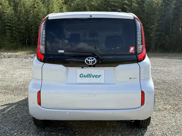 トヨタ シエンタ ハイブリッド Z 兵庫県 2025(令7)年 1.1万km プラチナホワイトパールマイカ ワンオーナー/10.5インチ純正ナビ/フルセグTV/パノラミックビューモニター/ビルトインETC/ドラレコ/両側パワースライドドア/ブラインドスポットモニター/オートハイビーム/レーダークルーズコントロール/レーンキープアシスト/LEDヘッドライト