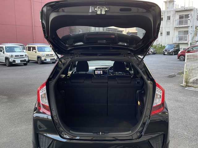 ホンダ フィット ハイブリット Sパッケージ 宮崎県 2014(平26)年 6.8万km クリスタルブラックパール ＳＤナビ　前後ドライブレコーダー　ＥＴＣ Bluetooth バックカメラ フルセグTV USB入力端子 クルーズコントロール（追尾なし) LEDライト HDMI搭載 電動格納ミラー オートライト 純正フロアマット 純正アルミホイール 取扱説明書 保証書