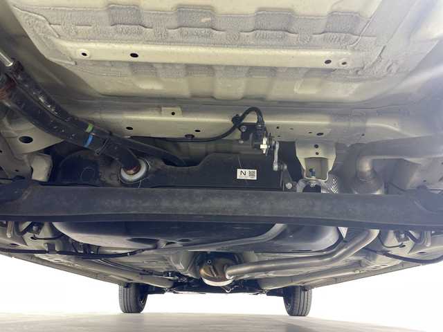 スズキ ワゴンＲ スマイル HYBRID X 神奈川県 2022(令4)年 3.4万km シフォンアイボリーメタリック 社外8インチメモリナビ【CN-HZ885】/Bluetooth・CD・DVD・SD・USB・フルセグTV/両側パワースライドドア/全周囲カメラ/ヘッドアップディスプレイ/クルーズコントロール/運転席シートヒーター/コーナーセンサー/純正ラバーマット/純正LEDヘッドライト/オートライト/レーンキープアシスト/横滑り防止装置/衝突被害軽減システム/保証書/取扱説明書