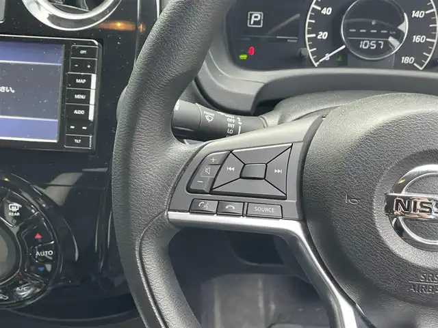 日産 ノート e－パワー X Vセレクション 滋賀県 2020(令2)年 3.6万km ブリリアントシルバー 社外7インチナビ/【Bluetooth/CD/DVD/フルセグTV】/全方位カメラ/クリアランスソナー/レーンキープアシスト/衝突軽減ブレーキ/デジタルインナーミラー/ETC2.0/純正フロアマット/プッシュスタート/スマートキー/ステアリングリモコン