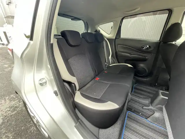 日産 ノート e－パワー X Vセレクション 滋賀県 2020(令2)年 3.6万km ブリリアントシルバー 社外7インチナビ/【Bluetooth/CD/DVD/フルセグTV】/全方位カメラ/クリアランスソナー/レーンキープアシスト/衝突軽減ブレーキ/デジタルインナーミラー/ETC2.0/純正フロアマット/プッシュスタート/スマートキー/ステアリングリモコン