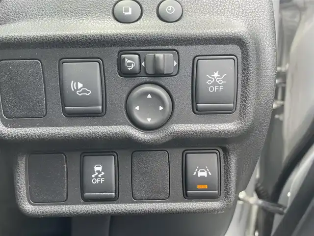 日産 ノート e－パワー X Vセレクション 滋賀県 2020(令2)年 3.6万km ブリリアントシルバー 社外7インチナビ/【Bluetooth/CD/DVD/フルセグTV】/全方位カメラ/クリアランスソナー/レーンキープアシスト/衝突軽減ブレーキ/デジタルインナーミラー/ETC2.0/純正フロアマット/プッシュスタート/スマートキー/ステアリングリモコン