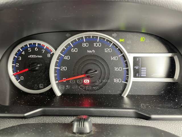 トヨタ ルーミー カスタムG－T 愛知県 2023(令5)年 4万km パールホワイトⅢ 純正ナビ(NSZT-Y68T)/バックカメラ/両側パワースライドドア/フルセグTV・Bluetooth・CD・AM・FM/ETC2.0/前ドライブレコーダー/純正15インチアルミホイール/スマートアシスト/衝突回避支援ブレーキ/衝突警報/車線逸脱警報/露側逸脱警報/ふらつき警報/ブレーキ制御付誤発進抑制(前方・後方)/先行車発進お知らせ/アダプティブドライビングビーム/LEDヘッドライト/オートライト/フロントフォグランプ/サイドビューランプ/標識認識/前後コーナーセンサー/全車速追従機能付ACC(停止保持機能あり)/横滑り防止/アイドリングストップ/ヒルスタートアシスト/ファブリックシート/運転席助手席シートヒーター/純正フロアマット/革巻きステアリング/シートバックテーブル×2/リヤサンシェード/充電用USB/電子パーキングブレーキ/ブレーキホールド/スマートキー/プッシュスタート/スペアキー1本/取扱説明書・ナビ説明書