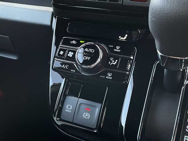 ダイハツ タント カスタム X 大分県 2022(令4)年 1.5万km シャイニングホワイトパール 社外メモリナビ CN-HA02WD/【フルセグ/DVD/BTオーディオ】/バックカメラ/両側パワースライドドア/ブラックハーフレザー調シート/純正14インチアルミホイール/スマートアシスト/クリアランスソナー/充電用USBソケット/電動パーキングブレーキ/前席シートヒーター/ETC/LEDヘッドライト/LEDフォグランプ/オートライト/ウインカーミラー/ステアリングリモコン/チルトステアリング/エンジンプッシュスタート/横滑り防止装置/アイドリングストップ/運転席シートリフター/リアプライバシーガラス/ドアバイザー/フロアマット/オートリトラミラー/カーテン＆サイド＆Wエアバッグ/ABS/スマートキー×2/保証書/車両取説