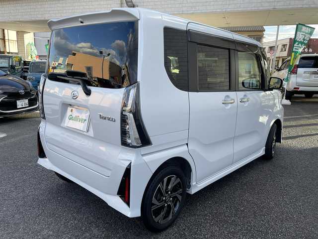 ダイハツ タント カスタム X 大分県 2022(令4)年 1.5万km シャイニングホワイトパール 社外メモリナビ CN-HA02WD/【フルセグ/DVD/BTオーディオ】/バックカメラ/両側パワースライドドア/ブラックハーフレザー調シート/純正14インチアルミホイール/スマートアシスト/クリアランスソナー/充電用USBソケット/電動パーキングブレーキ/前席シートヒーター/ETC/LEDヘッドライト/LEDフォグランプ/オートライト/ウインカーミラー/ステアリングリモコン/チルトステアリング/エンジンプッシュスタート/横滑り防止装置/アイドリングストップ/運転席シートリフター/リアプライバシーガラス/ドアバイザー/フロアマット/オートリトラミラー/カーテン＆サイド＆Wエアバッグ/ABS/スマートキー×2/保証書/車両取説