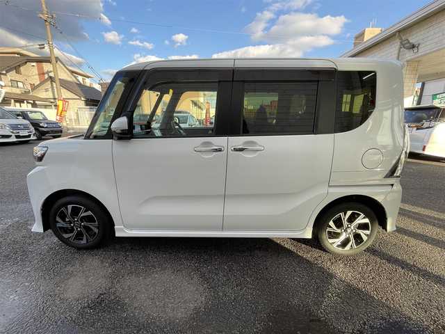 ダイハツ タント カスタム X 大分県 2022(令4)年 1.5万km シャイニングホワイトパール 社外メモリナビ CN-HA02WD/【フルセグ/DVD/BTオーディオ】/バックカメラ/両側パワースライドドア/ブラックハーフレザー調シート/純正14インチアルミホイール/スマートアシスト/クリアランスソナー/充電用USBソケット/電動パーキングブレーキ/前席シートヒーター/ETC/LEDヘッドライト/LEDフォグランプ/オートライト/ウインカーミラー/ステアリングリモコン/チルトステアリング/エンジンプッシュスタート/横滑り防止装置/アイドリングストップ/運転席シートリフター/リアプライバシーガラス/ドアバイザー/フロアマット/オートリトラミラー/カーテン＆サイド＆Wエアバッグ/ABS/スマートキー×2/保証書/車両取説