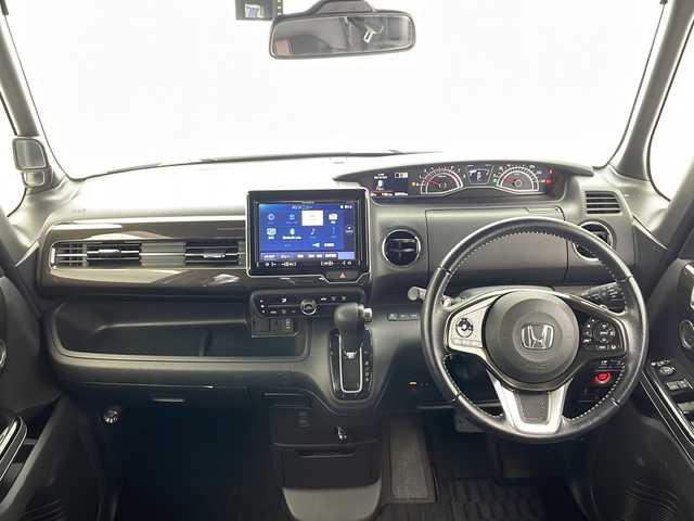 ホンダ Ｎ ＢＯＸ カスタム G L ターボ ホンダセンシング 千葉県 2018(平30)年 4万km プラチナホワイトパール 社外8インチナビ/（DISC/SD/BT/AM/FM）/フルセグTV/バックカメラ/ホンダセンシング/レーダークルーズコントロール/横滑り防止装置/レーンキープアシスト/パドルシフト/両側パワースライドドア/ハーフレザーシート/前後ドライブレコーダー/ETC/LEDライト/フォグランプ/スマートキー/マットバイザー/ステアリングスイッチ/USB端子/純正15インチアルミホイール