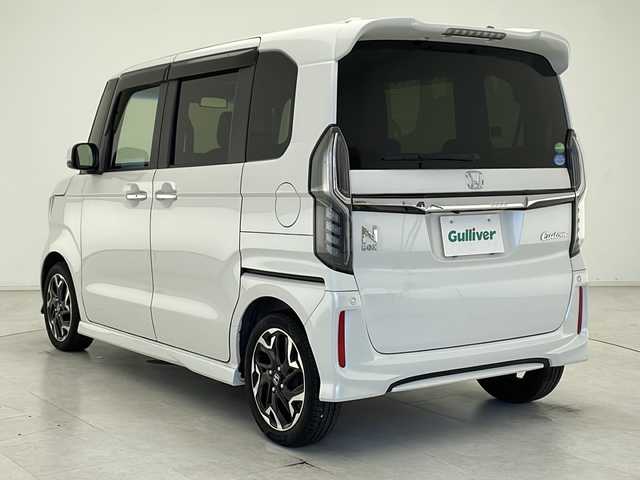 ホンダ Ｎ ＢＯＸ カスタム G L ターボ ホンダセンシング 千葉県 2018(平30)年 4万km プラチナホワイトパール 社外8インチナビ/（DISC/SD/BT/AM/FM）/フルセグTV/バックカメラ/ホンダセンシング/レーダークルーズコントロール/横滑り防止装置/レーンキープアシスト/パドルシフト/両側パワースライドドア/ハーフレザーシート/前後ドライブレコーダー/ETC/LEDライト/フォグランプ/スマートキー/マットバイザー/ステアリングスイッチ/USB端子/純正15インチアルミホイール