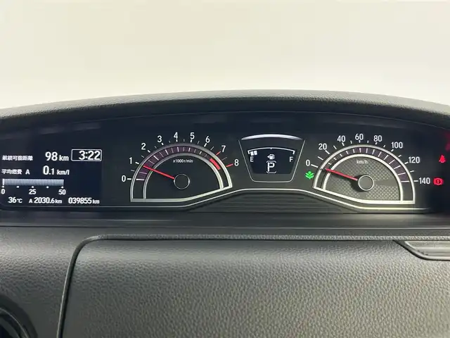 ホンダ Ｎ ＢＯＸ カスタム G L ターボ ホンダセンシング 千葉県 2018(平30)年 4万km プラチナホワイトパール ホンダセンシング/・衝突軽減ブレーキ/・レーンキープアシスト/・誤発進抑制機能/・オートハイビーム/社外8インチナビ/CD DVD BT フルセグTV/バックカメラ/両側パワースライドドア/レーダークルーズコントロール/パドルシフト/ハーフレザーシート/LEDオートライト/スマートキー/純正15インチアルミホイール/ETC