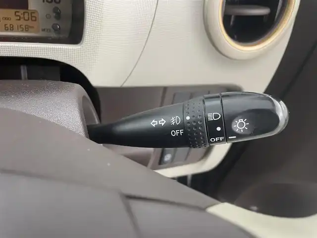 トヨタ パッソ プラスハナ Gパッケージ 福岡県 2015(平27)年 6.9万km ブラックマイカメタリック 社外ナビ（Ｂｌｕｅｔｏｏｔｈ，フルセグＴＶ）　/バックカメラ　/ＥＴＣ　/横滑り防止装置　/アイドリングストップ　/電動格納式ドアミラー　/純正フロアマット　/純正１４インチアルミホイール　/ドアバイザー　/盗難防止