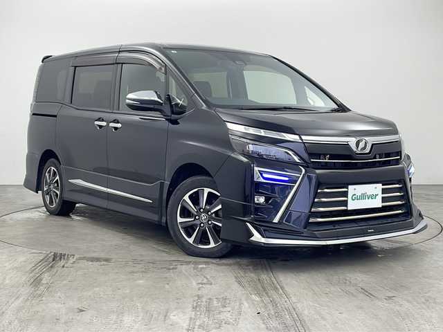 トヨタ ヴォクシー ZS 煌Ⅱ 兵庫県 2019(平31)年 2.6万km ブラック フリップダウンモニター　LEDライト　両側パワースライドドア　モデリスタエアロ　トヨタセーフティセンス　プリクラッシュセーフティ　レーンディパチャーアラート　オートハイビーム