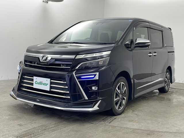 トヨタ ヴォクシー ZS 煌Ⅱ 兵庫県 2019(平31)年 2.6万km ブラック フリップダウンモニター　LEDライト　両側パワースライドドア　モデリスタエアロ　トヨタセーフティセンス　プリクラッシュセーフティ　レーンディパチャーアラート　オートハイビーム