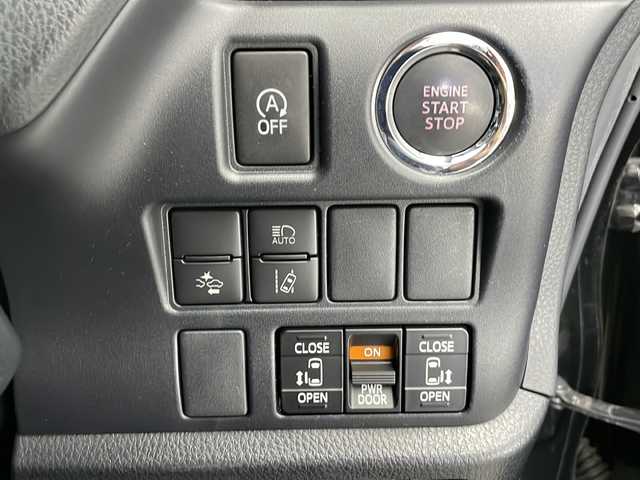 トヨタ ヴォクシー ZS 煌Ⅱ 長野県 2020(令2)年 5.5万km イナズマスパーキングブラックガラスフレーク 社外SDナビ/Bluetooth/CD/DVD/フルセグTV/バックカメラ/両側パワスラ/ETC/純正16インチAW装着/社外フロアマット/ステアリングスイッチ/横滑り防止装置/衝突被害軽減システム/車線逸脱警報/パーキングサポートブレーキ/先行車発進告知/コーナーセンサー/クルーズコントロール/スペアキー/スペアキー1本