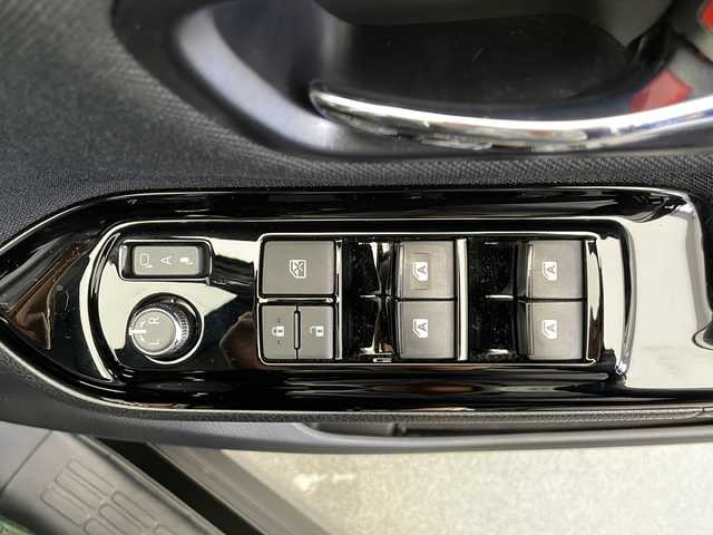 トヨタ ヴォクシー ZS 煌Ⅱ 長野県 2020(令2)年 5.5万km イナズマスパーキングブラックガラスフレーク 社外SDナビ/Bluetooth/CD/DVD/フルセグTV/バックカメラ/両側パワスラ/ETC/純正16インチAW装着/社外フロアマット/ステアリングスイッチ/横滑り防止装置/衝突被害軽減システム/車線逸脱警報/パーキングサポートブレーキ/先行車発進告知/コーナーセンサー/クルーズコントロール/スペアキー/スペアキー1本
