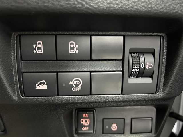 三菱 デリカミニ T プレミアム 千葉県 2025(令7)年 0.1千km パールⅡ 届出済未使用車　/純正９型ディスプレイ　/全周囲カメラ　/デジタルミラー　/マイパイロット　/両側パワースライドドア　/シートヒーター　/衝突軽減ブレーキ　/車線維持支援　/レーンチェンジアシスト　/オートハイビーム/スマートフォン連携/サイドデカール/ルーフブラック