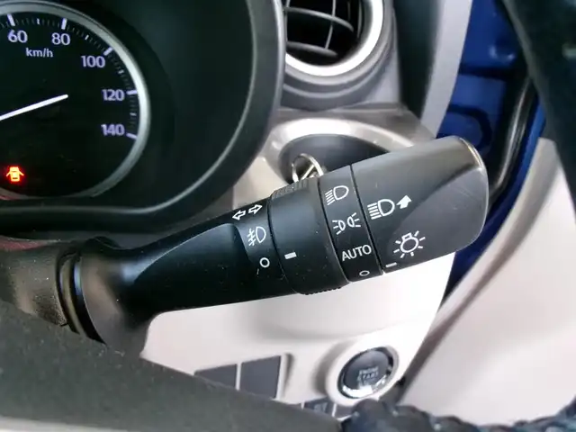 ダイハツ キャスト スタイル G SAⅡ 群馬県 2016(平28)年 3.1万km ディープブルークリスタルマイカ スマートアシスト/純正SDナビ・フルセグTV/　・BT・DVD(NSZN-W66D)/バックモニター/ETC/スマートキー×2/プッシュスタート/保証書＆取説