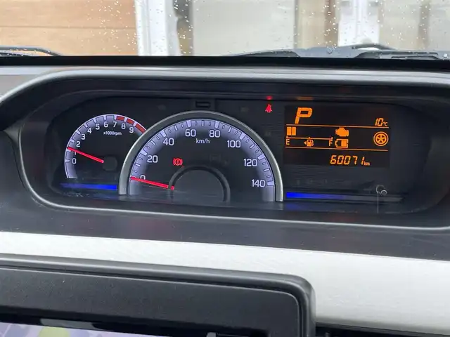 スズキ ワゴンＲ HYBRID FX 宮崎県 2019(平31)年 6万km スペリアホワイト アイドリングストップシステム/デュアルセンサーブレーキ/社外メモリーナビ KXMG305W/ワンセグ/CD/AM/FM/AUXオーディオ/社外14インチアルミホイール/オートライト/運転席シートヒーター/プッシュスタート/スマートキー1本/ETC/ドアバイザー