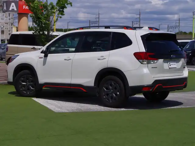 スバル フォレスター ハイブリッド X－ブレイク 千葉県 2020(令2)年 5.5万km クリスタルホワイトP アイサイトセーフティプラス/スマートリアビューミラー/パワーバックドア/前席パワーシート/シートヒーター/ハーフレザーシート/純正メモリーナビ/地デジTV/【DVD/CD再生機能　Bluetooth接続】/サイド/バックカメラ/ステアリングヒーター/デジタルインナーミラー/ETC（2.0）/LEDヘッドライト/コーナーセンサー/純正17インチアルミホイル/サイド/カーテンエアバッグ/キーレスアクセス