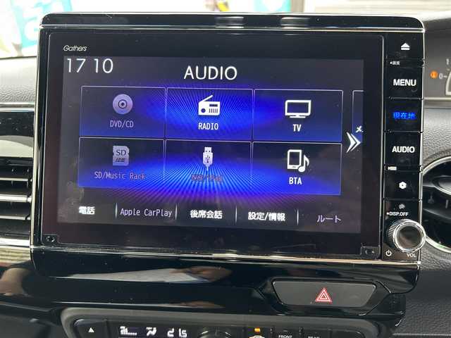 ホンダ Ｎ ＢＯＸ カスタム L ターボ 神奈川県 2022(令4)年 1.3万km プラチナホワイトパール ワンオーナー取説/純正メモリナビ/フルセグ/CD/DVD/BT/USB/CarPlay/純正エアロ/パドルシフト/両側パワースライドドア/バックカメラ/追従機能付きクルーズコントロール/衝突軽減ブレーキシステム/ハーフレザー/純正アルミホイール/ETC/プッシュスタート/スマートキー×2/パーキングセンサーシステム/路外逸脱抑制システム/前後ドラレコ/純正フロアマット/ダブル・カーテンエアバッグ/後席サイドエアバッグ