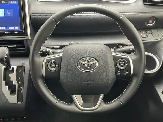 トヨタ シエンタ G セーフティエディション 愛知県 2020(令2)年 2.2万km シルバーM 純正９型ナビ　フルセグＴＶ　全方位カメラ　シートヒーター　両側パワースライドドア　コーナーセンサー　セーフティセンス　衝突軽減装置　ＬＥＤオートライト　ＥＴＣ　ハンドルヒーター　フォグランプ　禁煙車