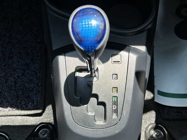 トヨタ アクア S スタイルブラック 茨城県 2017(平29)年 7.9万km ダークブルーマイカ 純正ナビ/バックカメラ/フルセグＴＶ/Ｂｌｕｅｔｏｏｔｈ/ＥＴＣ/衝突軽減ブレーキ/レーンキープアシスト/オートライト/オートハイビーム/LEDヘッドライト/スマートキー/スペアキー/プッシュスタート/取扱説明書