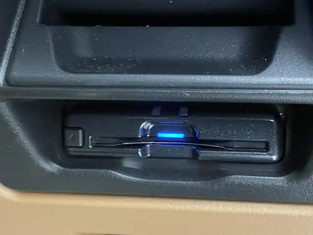 マツダ ＣＸ－６０ ＰＨＥＶ プレミアムスポーツ 埼玉県 2022(令4)年 0.9万km ロジウムホワイトプレミアムメタリック 360度ビューモニター 茶レザーシート BOSEサウンド サンルーフ BSM ステアリングヒーター パワーバックドア LEDヘッドライト ETC AC100V ベンチレーション シートヒーター