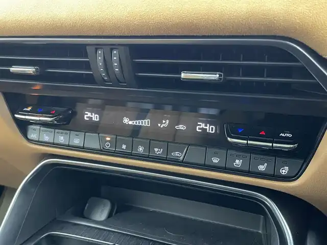 マツダ ＣＸ－６０ ＰＨＥＶ プレミアムスポーツ 埼玉県 2022(令4)年 0.9万km ロジウムホワイトプレミアムメタリック 360度ビューモニター 茶レザーシート BOSEサウンド サンルーフ BSM ステアリングヒーター パワーバックドア LEDヘッドライト ETC AC100V ベンチレーション シートヒーター