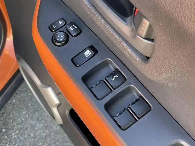 スズキ ハスラー G ターボ 群馬県 2014(平26)年 7.7万km パッションオレンジマイカ/スペリアホワイト ４WD/・ダウンヒルアシストコントロール/衝突被害軽減ブレーキ/純正ナビ/・ワンセグTV/CD/AUX/・バックカメラ/・ETC/・ドライブレコーダー/アイドリングストップ/ターボ/ベンチシート/・シートヒーター/プッシュスタート/・スマートキー/・スペアキー/社外LEDヘッドライト/純正フロアマット/ドアバイザー/グリップコントロール