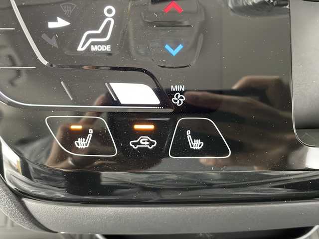 三菱 デリカミニ T プレミアム 長野県 2025(令7)年 0.1千km ベージュＭ 登録済未使用車/4WD/純正9インチディスプレイオーディオ/（Bluetooth／AppleCarPlay／AndroidAuto）/360°カメラ/前席シートヒーター/ステアリングヒーター/両側電動スライドドア（ハンズフリー）/デジタルインナーミラー/後席サンシェード/衝突軽減ブレーキ/車線逸脱防止支援機能/マイパイロット/前後コーナーセンサー/ハーフレザーシート/電子パーキング/ヘッドライトレベライザー/スマートキー/スペアキー/取扱説明書/保証書