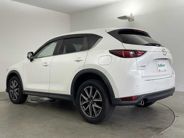 マツダ ＣＸ－５ XD プロアクティブ 兵庫県 2017(平29)年 5.9万km スノーフレイクホワイトパールマイカ ・純正ナビ&TV&SD&BT&DVD&CD&USB/・BOSEサウンド/・バックカメラ/・ETC/・ドライブレコーダー/・レーダークルーズコントロール/・レーンキープアシスト/・車間認知機能/・ブラインドスポットモニター/・標識認識機能/・ドライバーアテンションアラート/・パーキングセンサー/・衝突軽減ブレーキ/・車線逸脱警報/・ヘッドアップディスプレイ/・LEDオートライト/・フォグランプ/・オートマチックハイビーム/・パワーシート/・シートヒーター/・ステアリングヒーター/・電動リアゲート/・ブレーキホールド/・電動パーキングヴレーキ/・アイドリングストップ/・ステアリングリモコン/・防眩ミラー/・スペアキー/・ドアバイザー/・カーテンエアバック