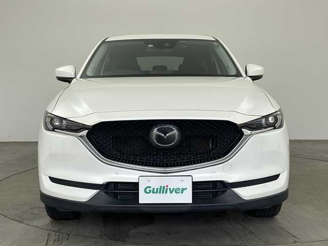 マツダ ＣＸ－５ XD プロアクティブ 兵庫県 2017(平29)年 5.9万km スノーフレイクホワイトパールマイカ ・純正ナビ&TV&SD&BT&DVD&CD&USB/・BOSEサウンド/・バックカメラ/・ETC/・ドライブレコーダー/・レーダークルーズコントロール/・レーンキープアシスト/・車間認知機能/・ブラインドスポットモニター/・標識認識機能/・ドライバーアテンションアラート/・パーキングセンサー/・衝突軽減ブレーキ/・車線逸脱警報/・ヘッドアップディスプレイ/・LEDオートライト/・フォグランプ/・オートマチックハイビーム/・パワーシート/・シートヒーター/・ステアリングヒーター/・電動リアゲート/・ブレーキホールド/・電動パーキングヴレーキ/・アイドリングストップ/・ステアリングリモコン/・防眩ミラー/・スペアキー/・ドアバイザー/・カーテンエアバック